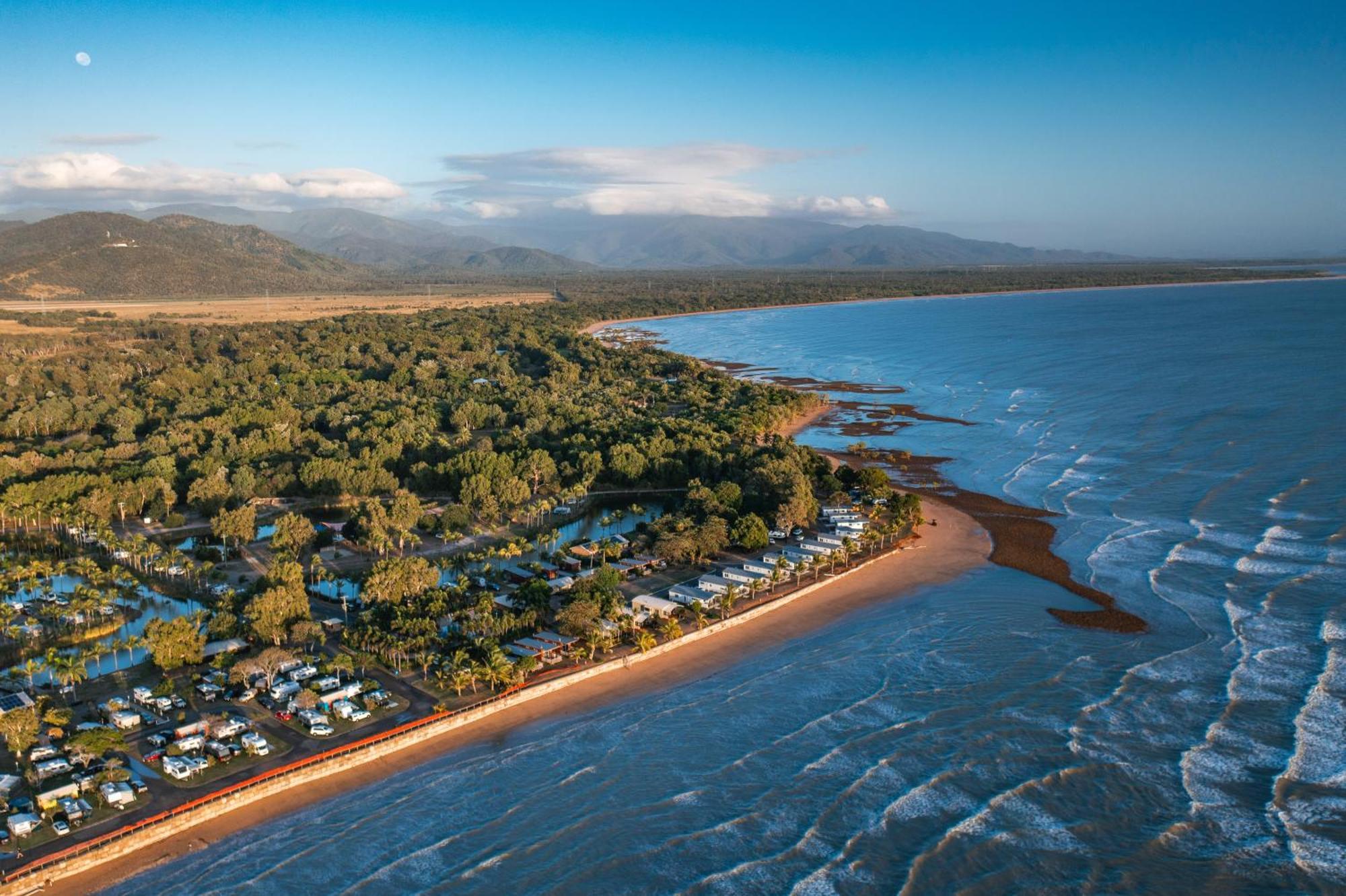 Tasman Holiday Parks - Rollingstone المظهر الخارجي الصورة